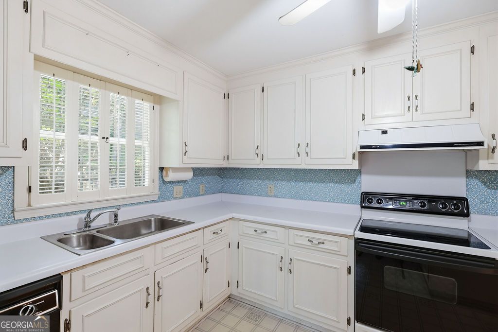 8 John Street Property Photo 11