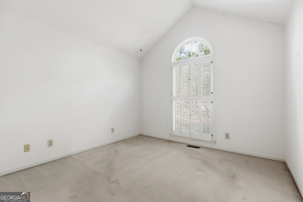 8 John Street Property Photo 20