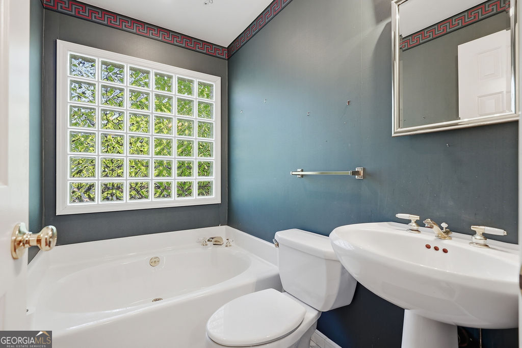 8 John Street Property Photo 21