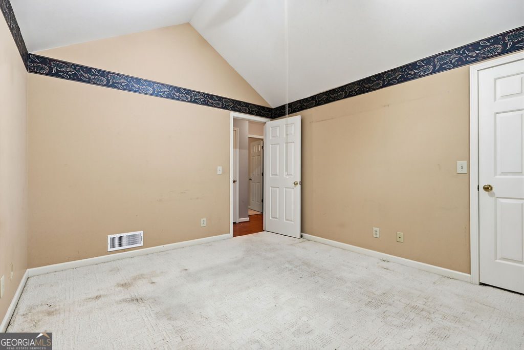 8 John Street Property Photo 22