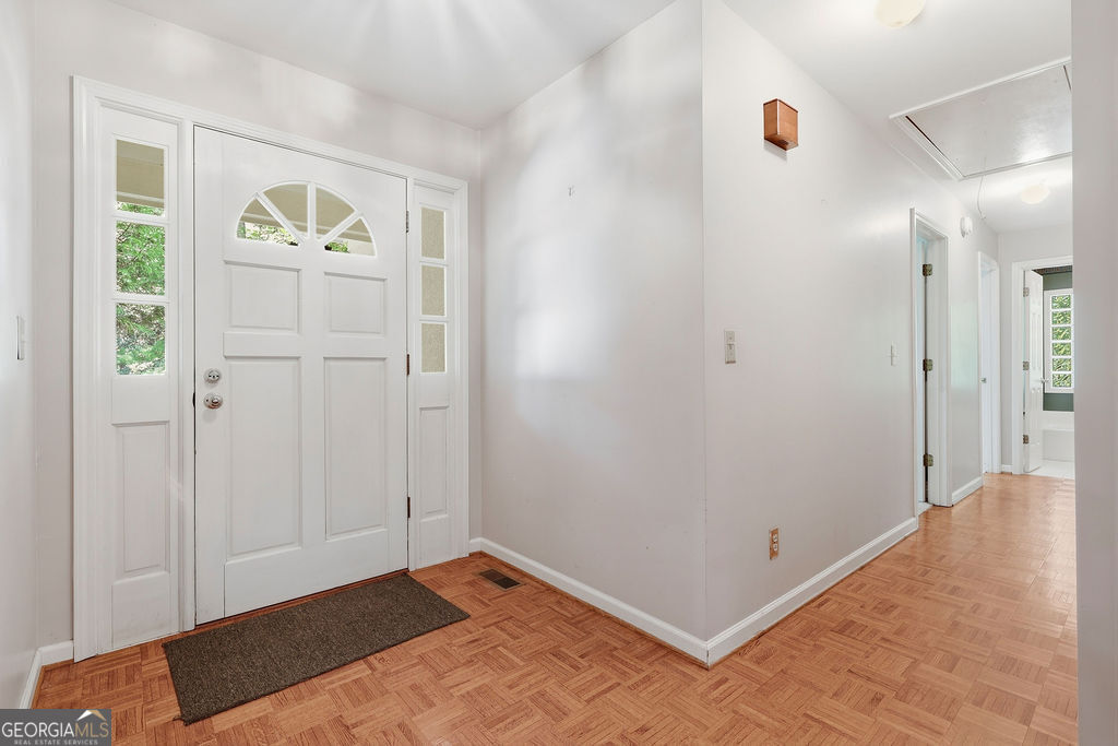 8 John Street Property Photo 25