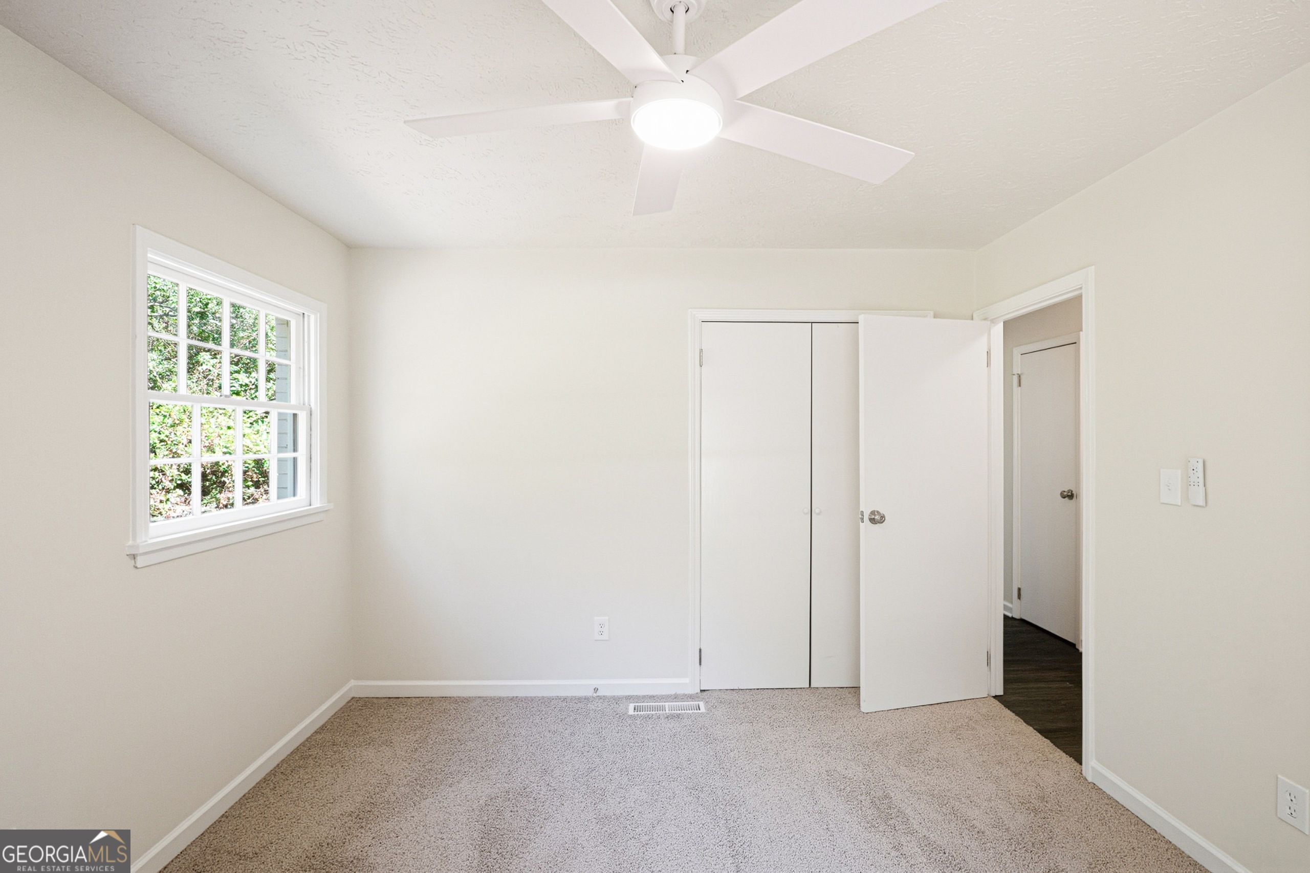30 Roberts Lane Property Photo 8