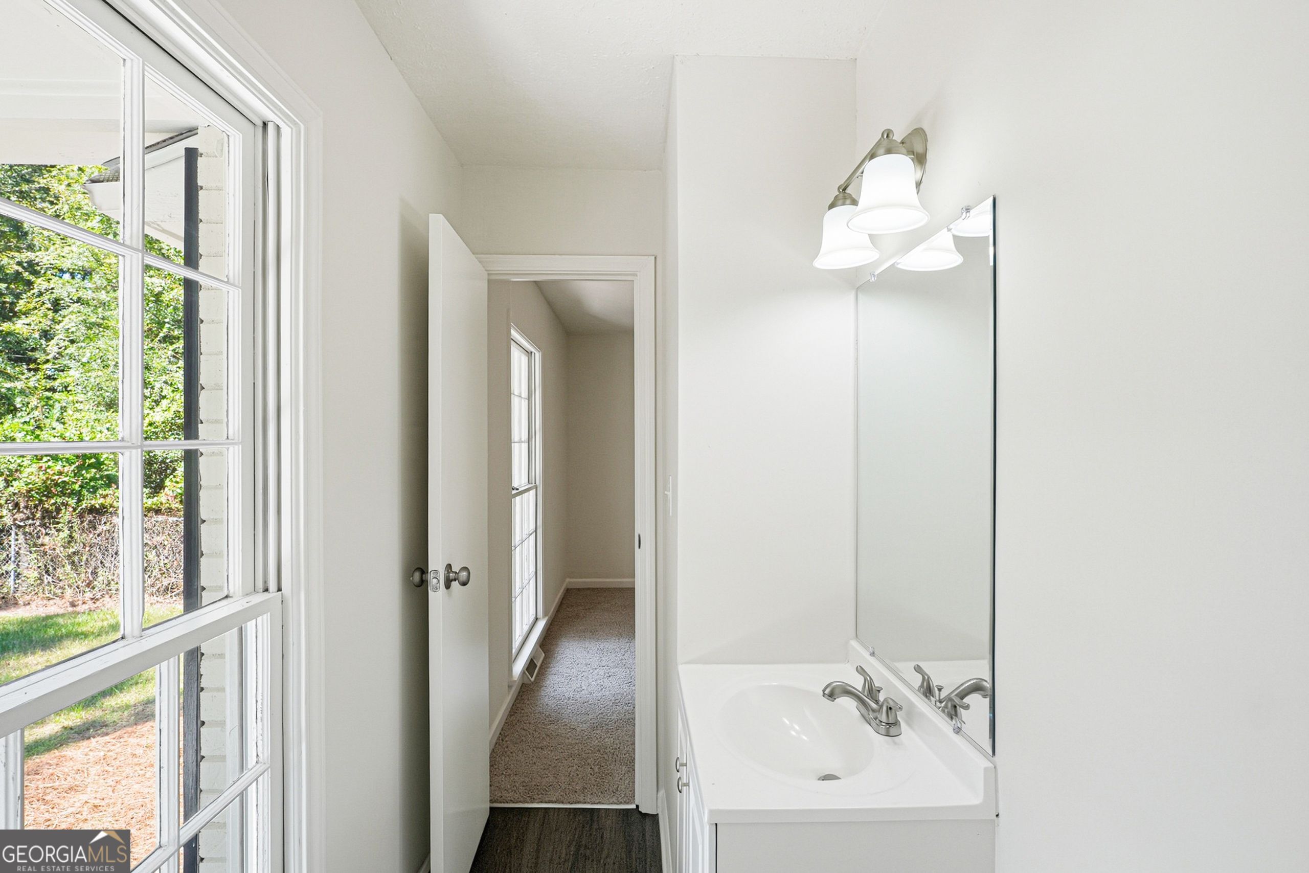 30 Roberts Lane Property Photo 10