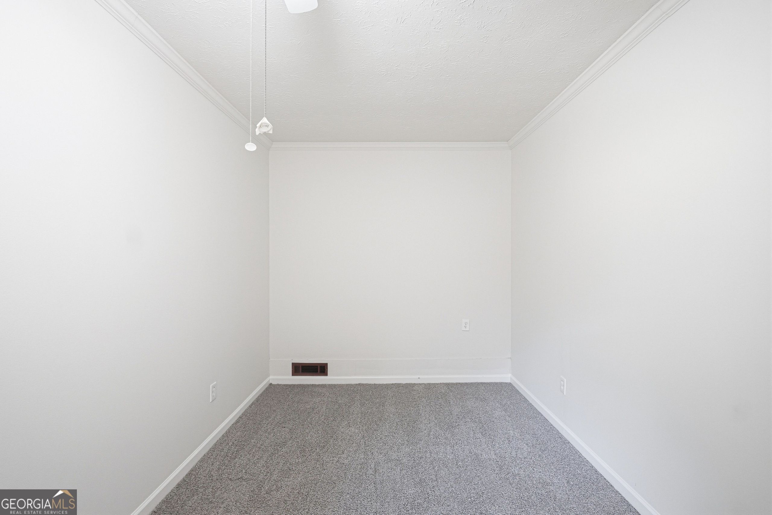 30 Roberts Lane Property Photo 13