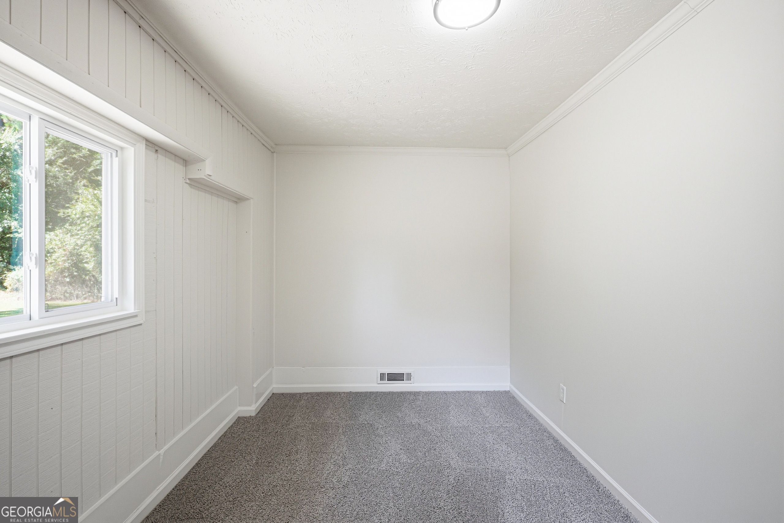 30 Roberts Lane Property Photo 15