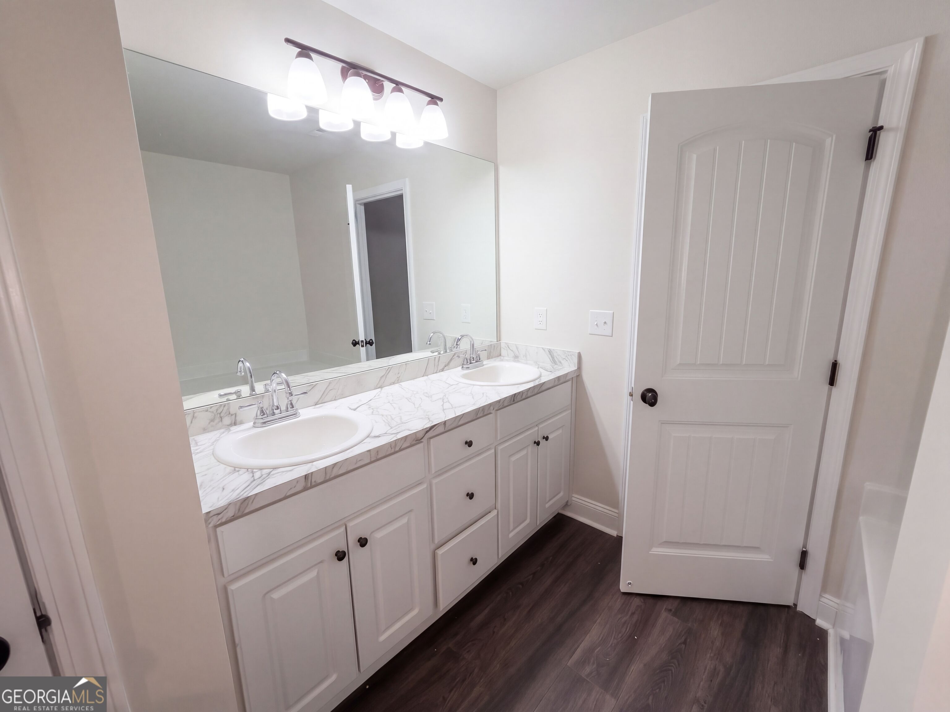 174 Pecan Street Property Photo 10