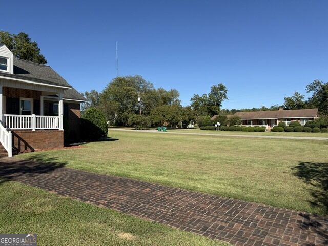 301 Davis Street Property Photo 2