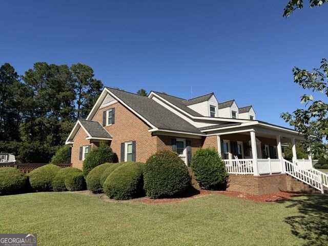 301 Davis Street Property Photo 4
