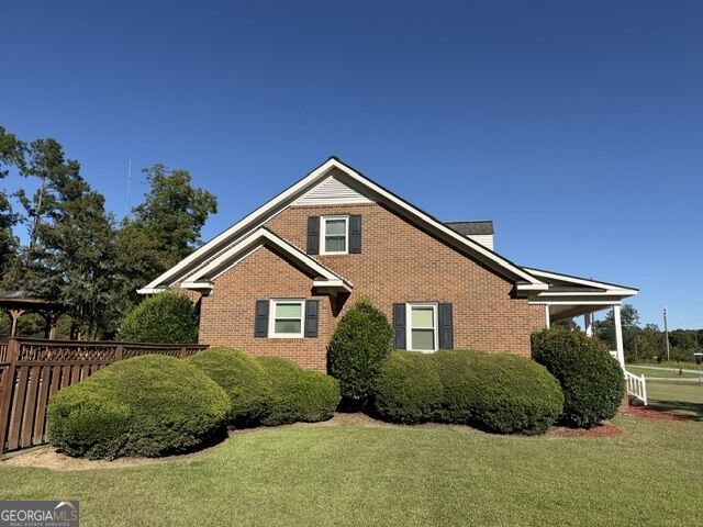 301 Davis Street Property Photo 5