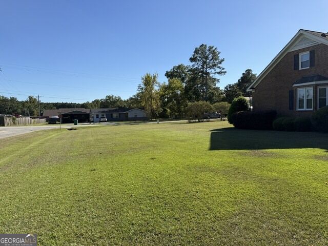 301 Davis Street Property Photo 15