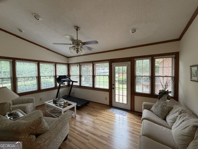 301 Davis Street Property Photo 27