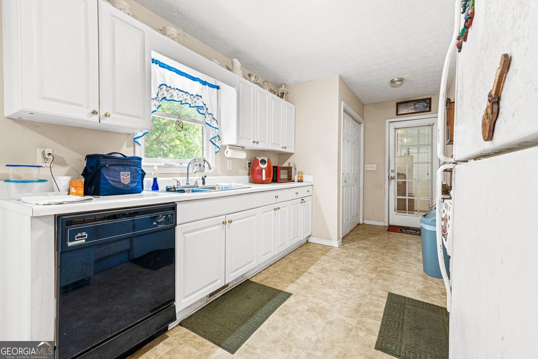 211 Island Shoals Road Property Photo 10
