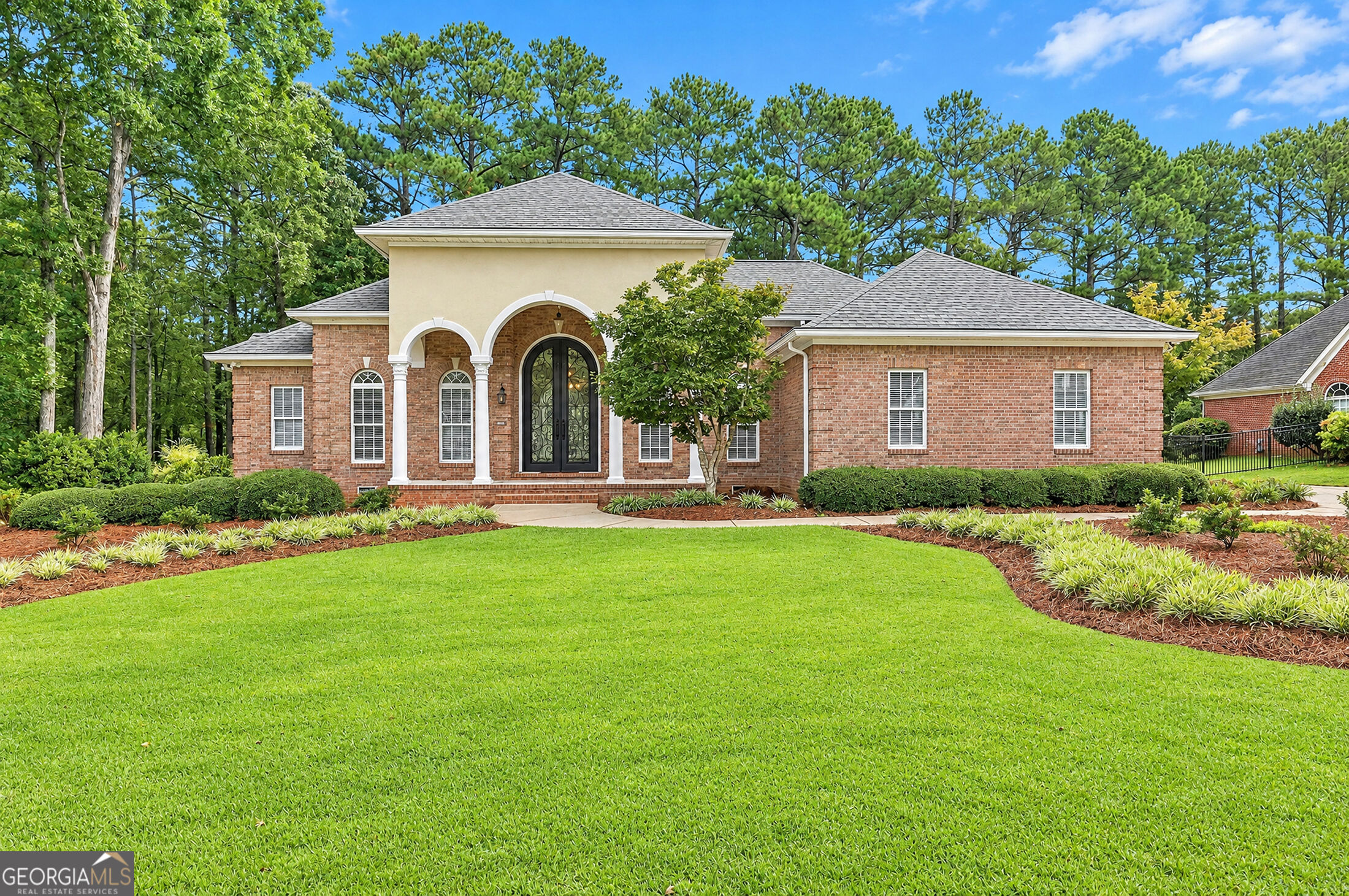 1109 Edward Drive Property Photo 1