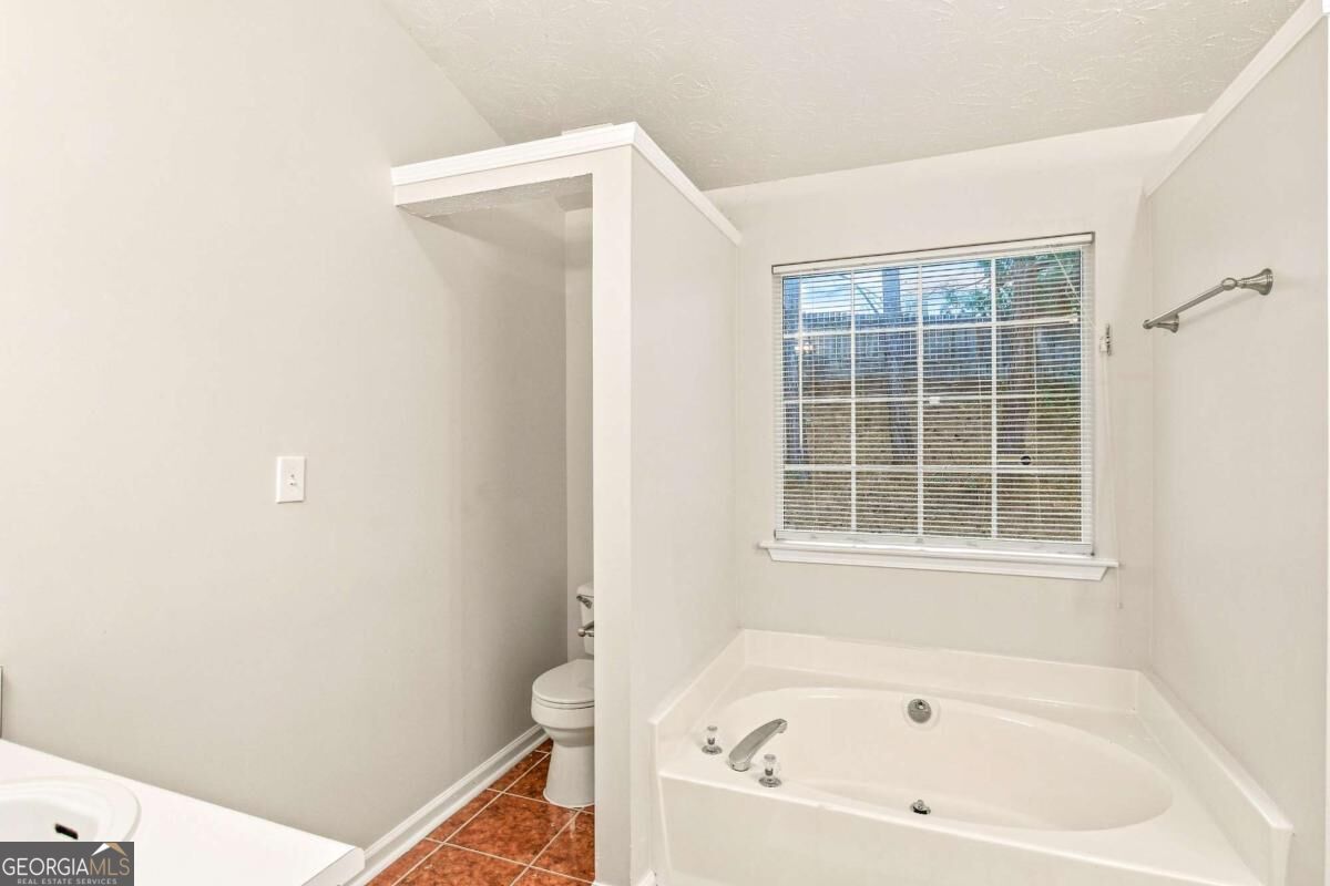 1426 Hyde Court Property Photo 11