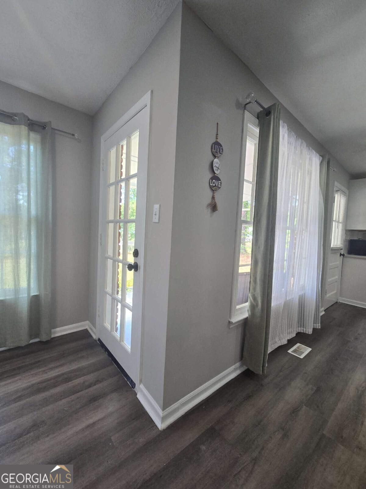 2853 Portland Place Property Photo 12