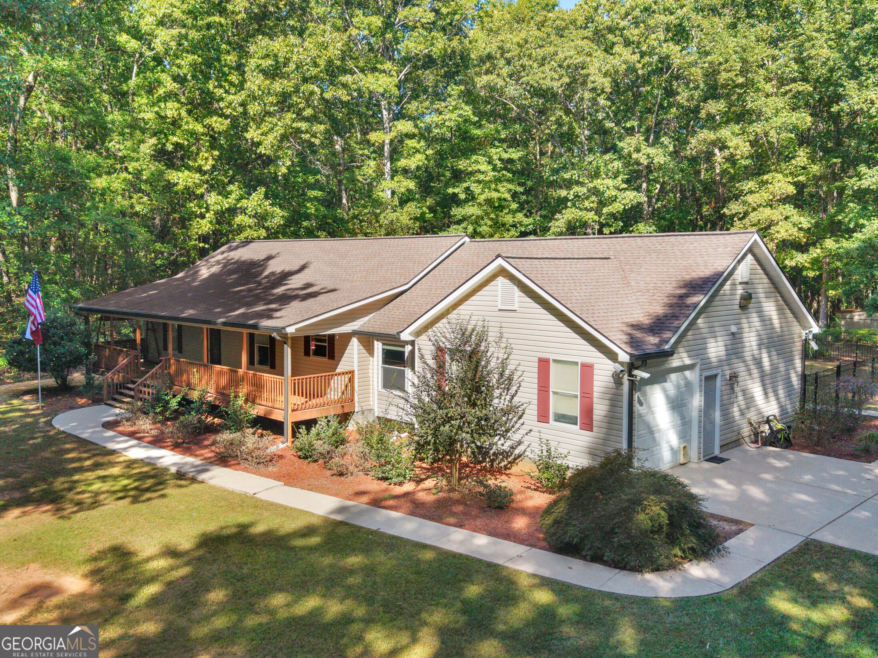 470 Fields Road Property Photo 1
