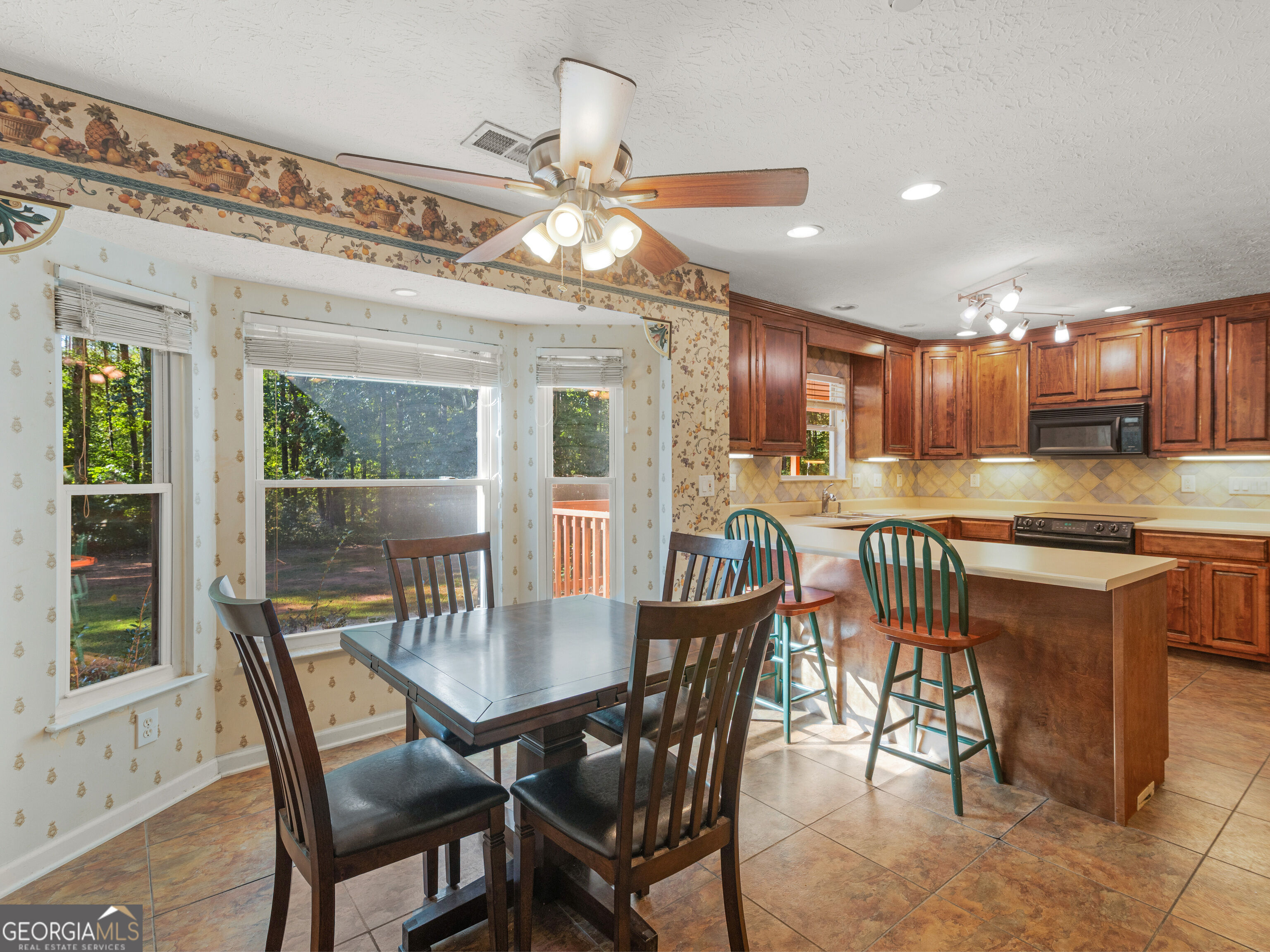 470 Fields Road Property Photo 10