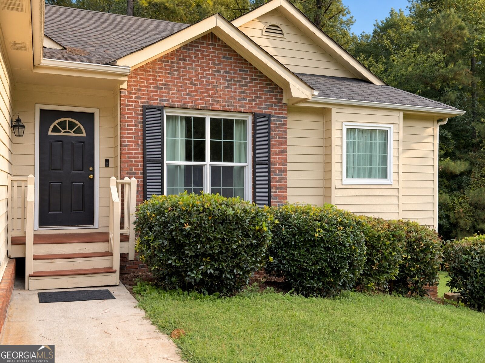 112 Trestle Court Property Photo 8