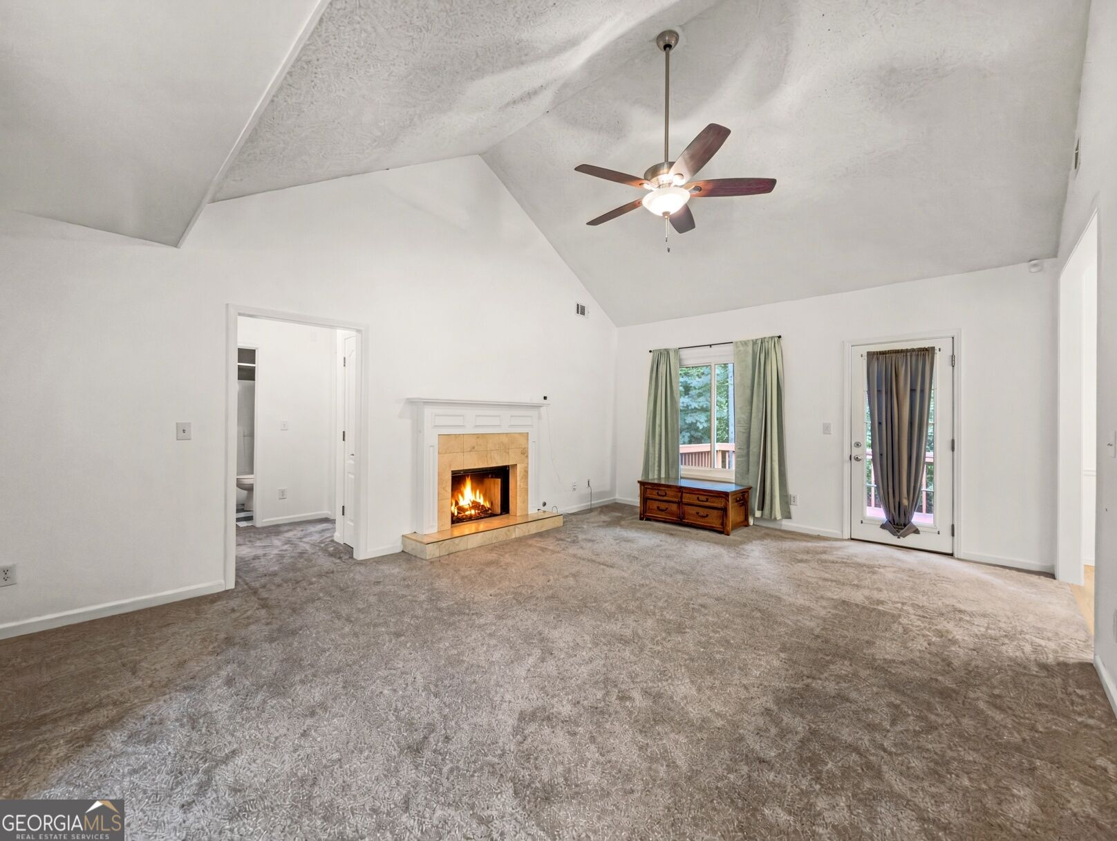 112 Trestle Court Property Photo 15