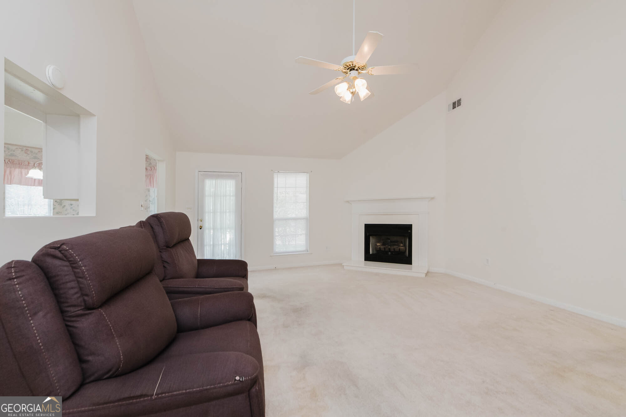 133 Darin Drive Property Photo 3