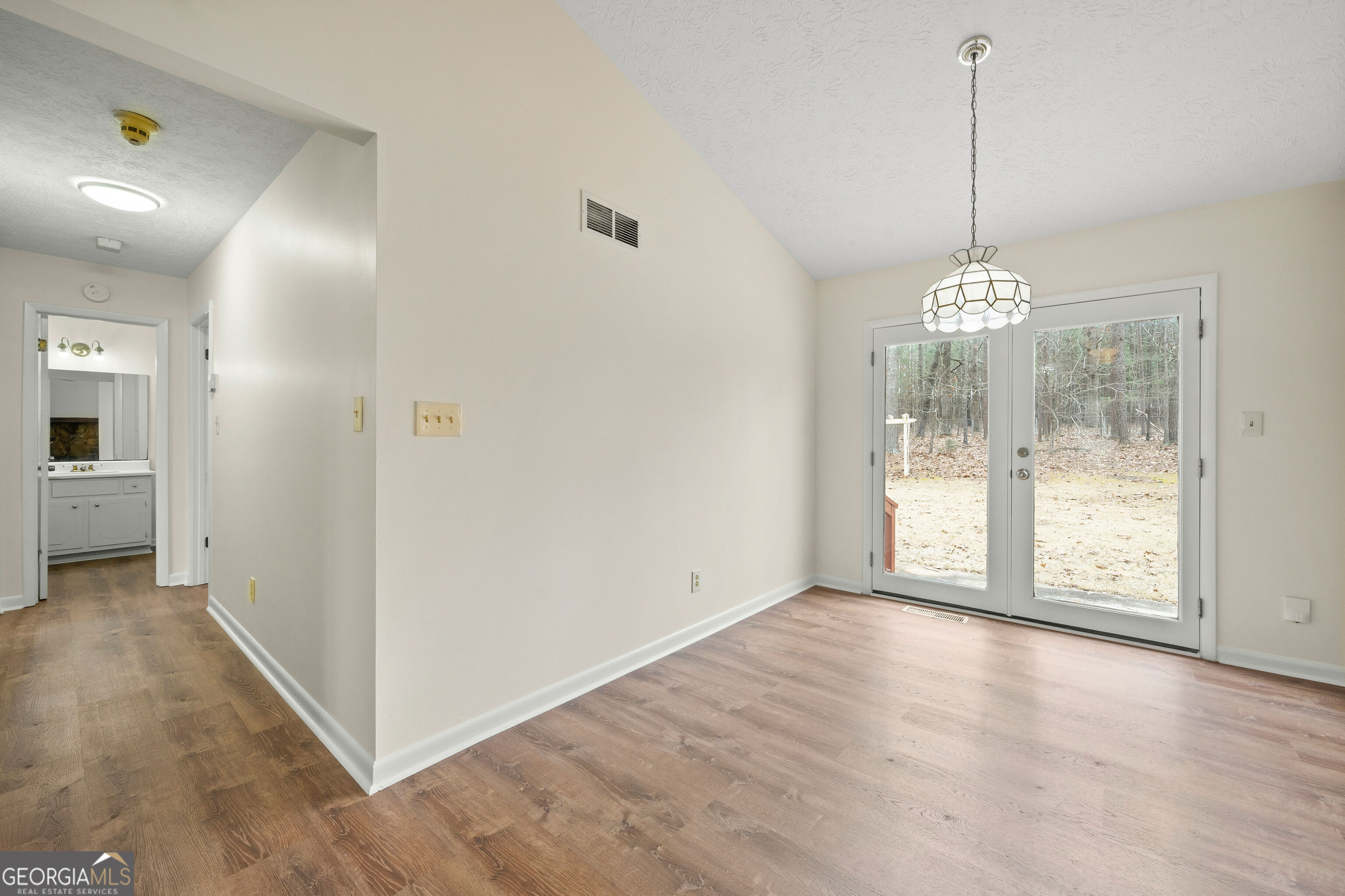 1358 Hardy Circle Property Photo 7