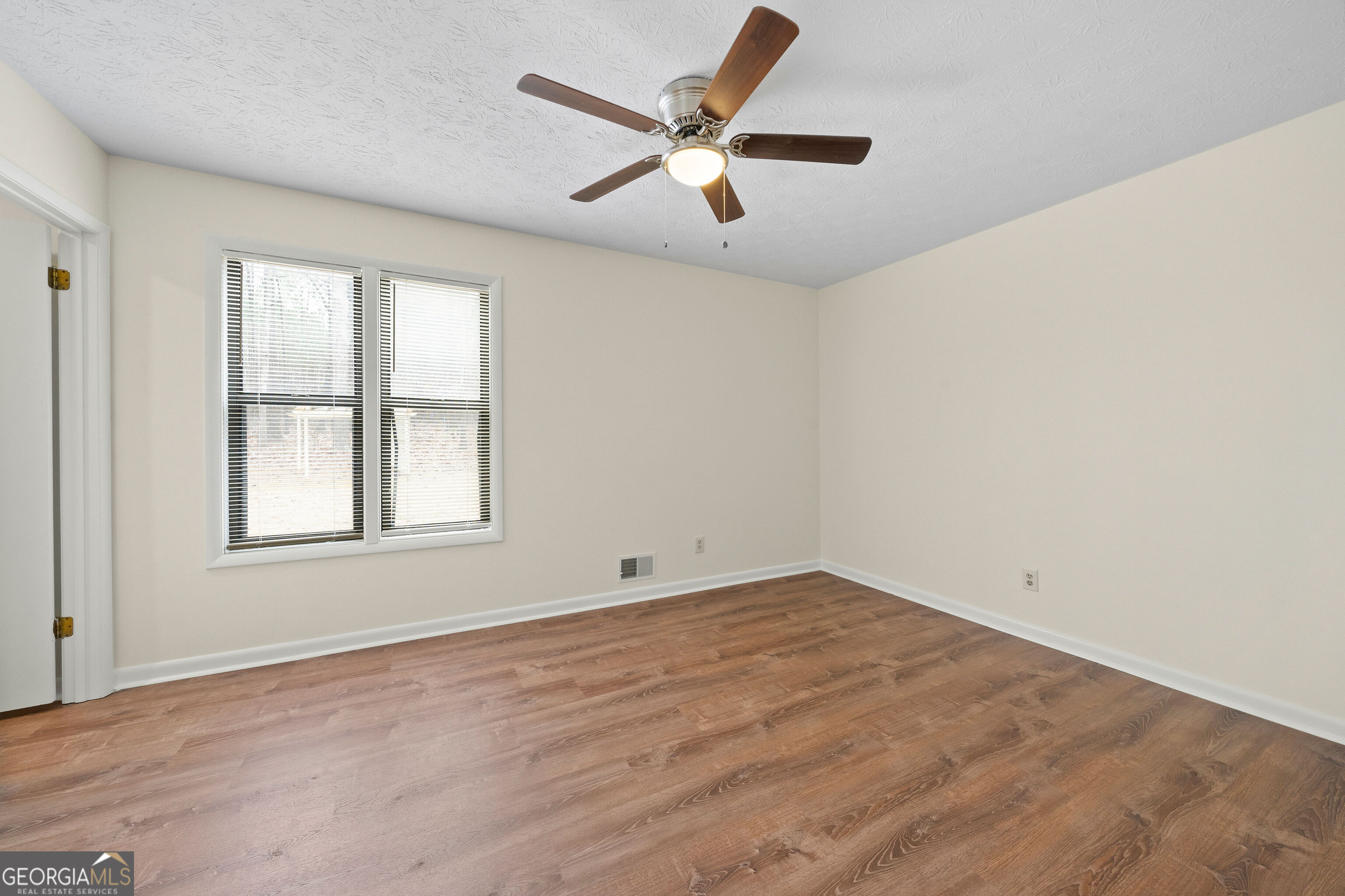 1358 Hardy Circle Property Photo 13