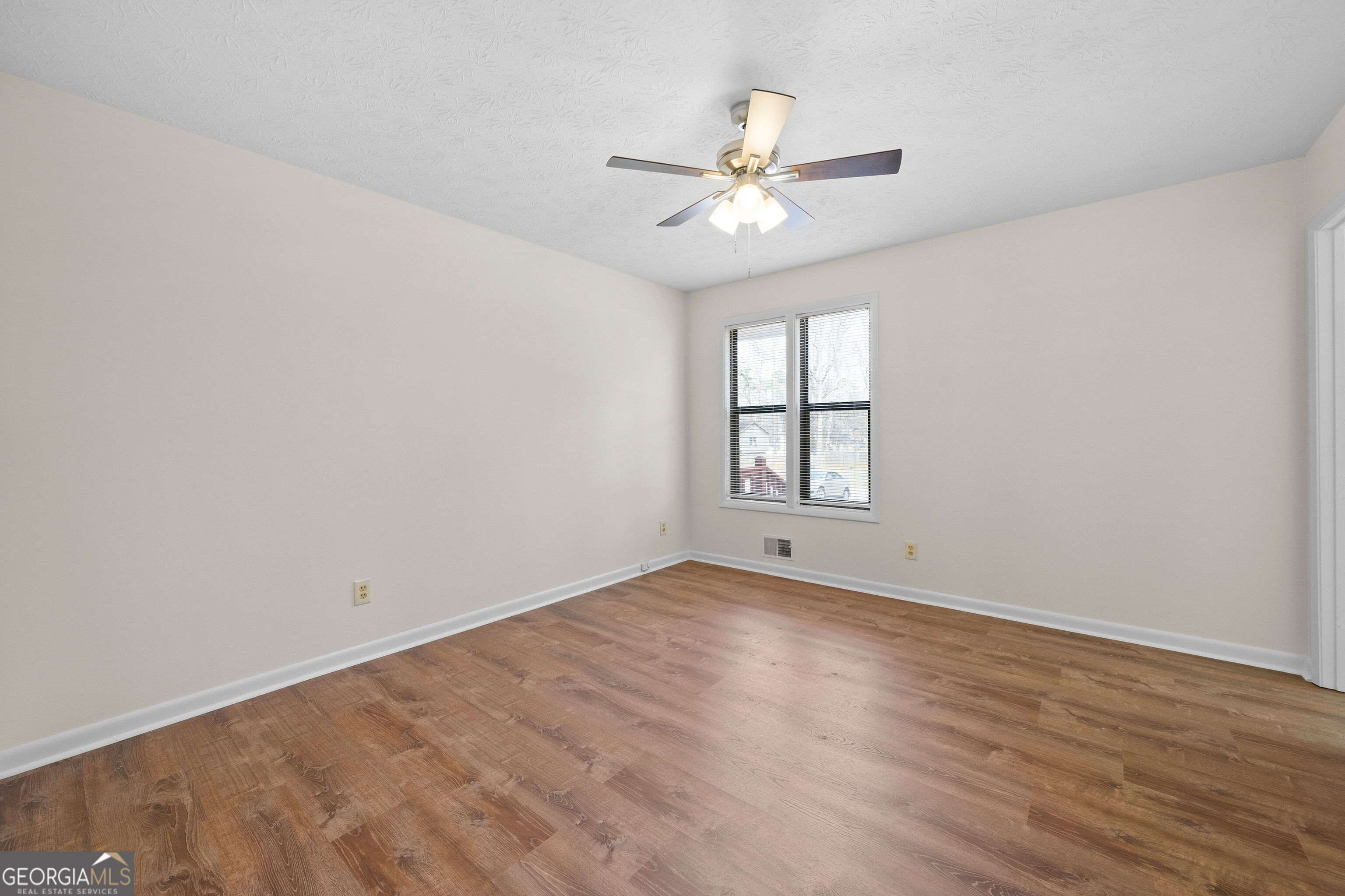 1358 Hardy Circle Property Photo 16