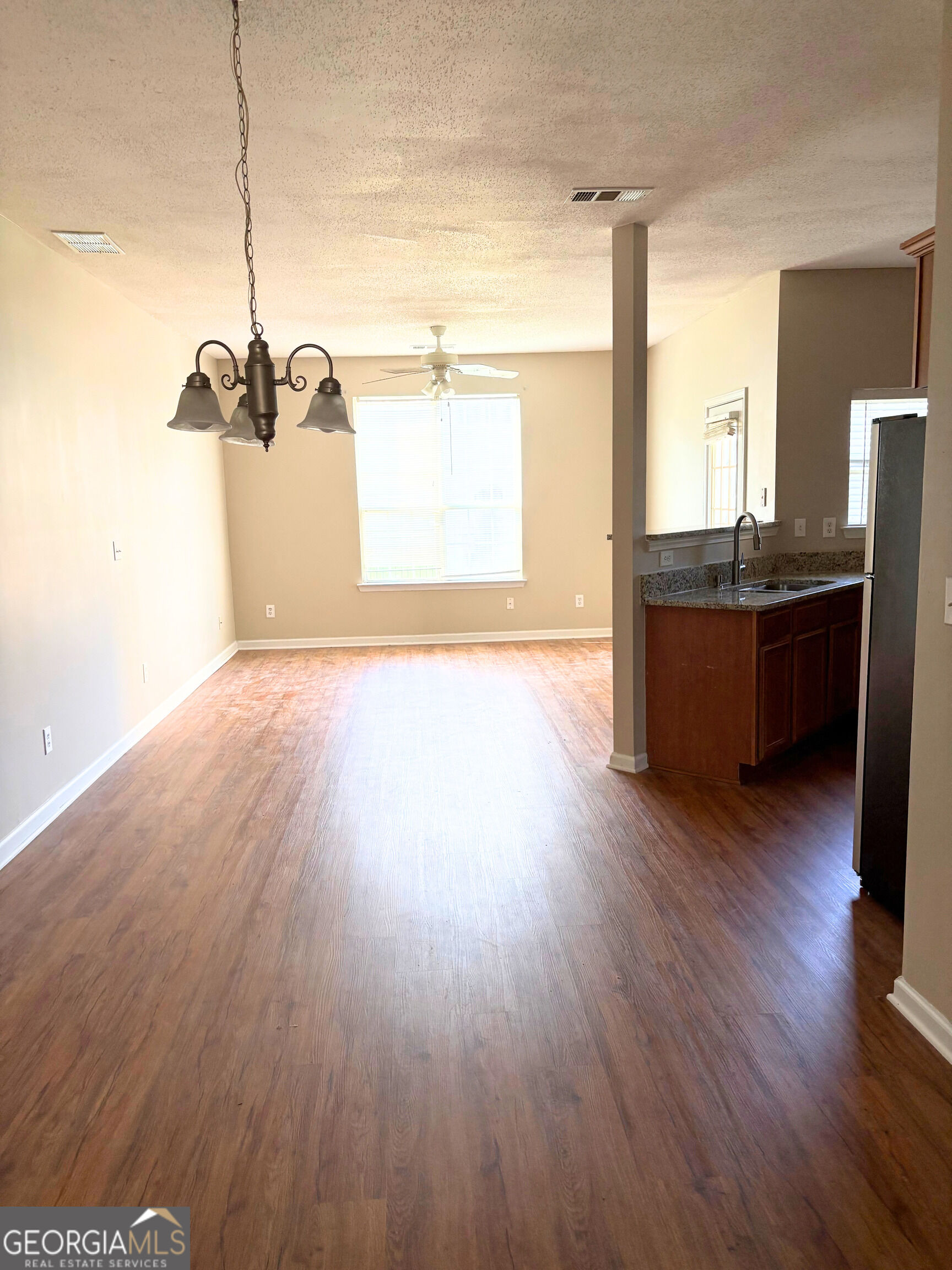 11315 Michelle Way Property Photo 6