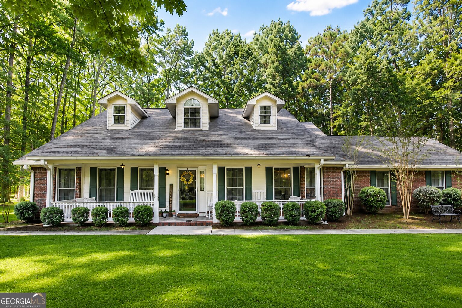 1439 Plantation Creek Property Photo 1