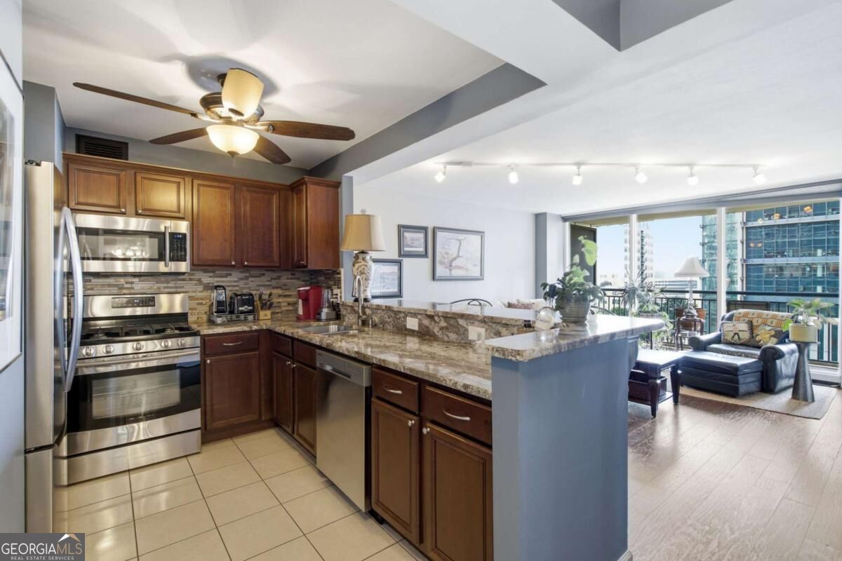 620 Peachtree Street Ne # 1009 Property Photo 3
