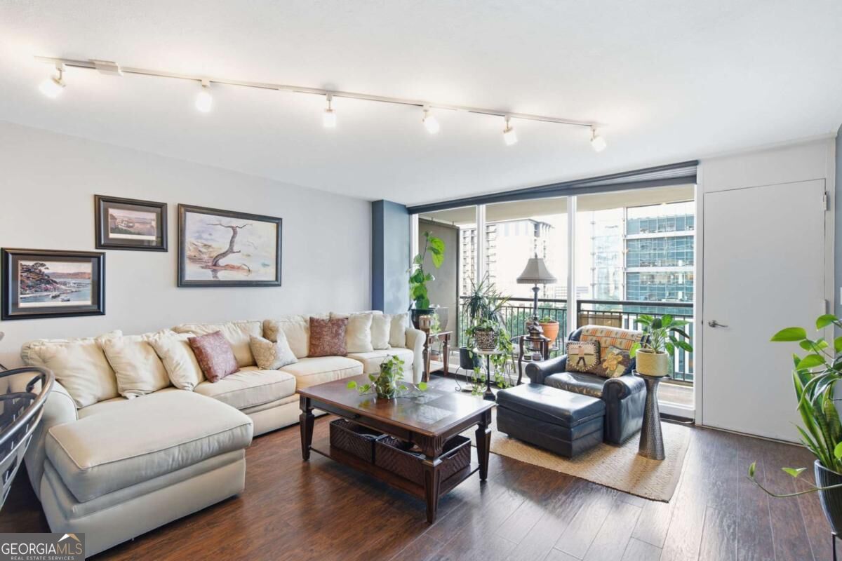 620 Peachtree Street Ne # 1009 Property Photo 8