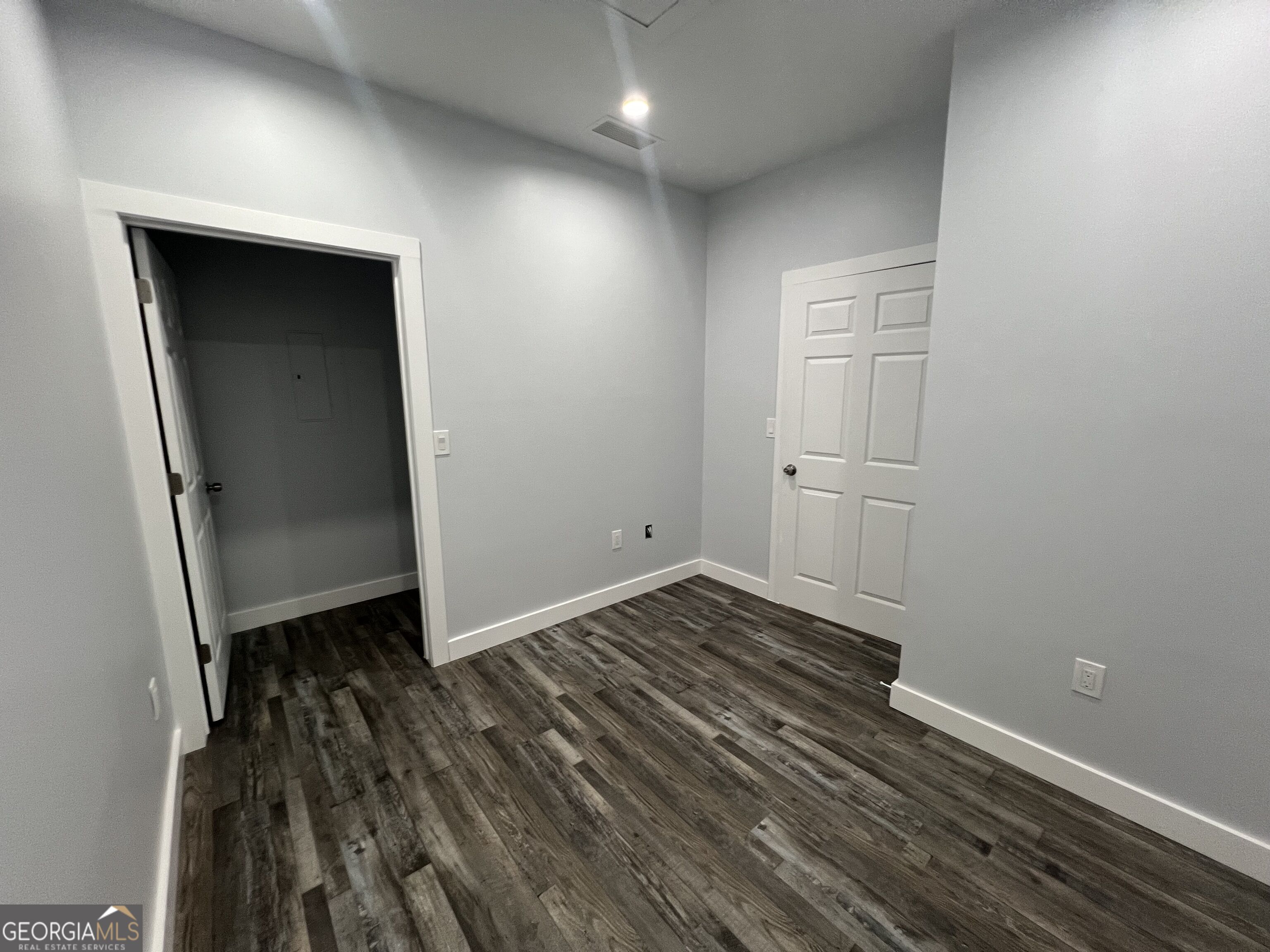 2925 Horizon Park Drive Unit C Property Photo 6
