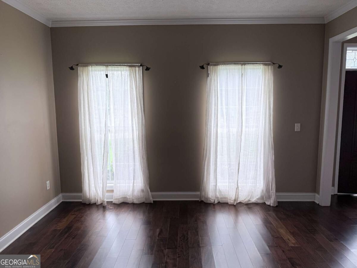 209 Ashley Drive Property Photo 10