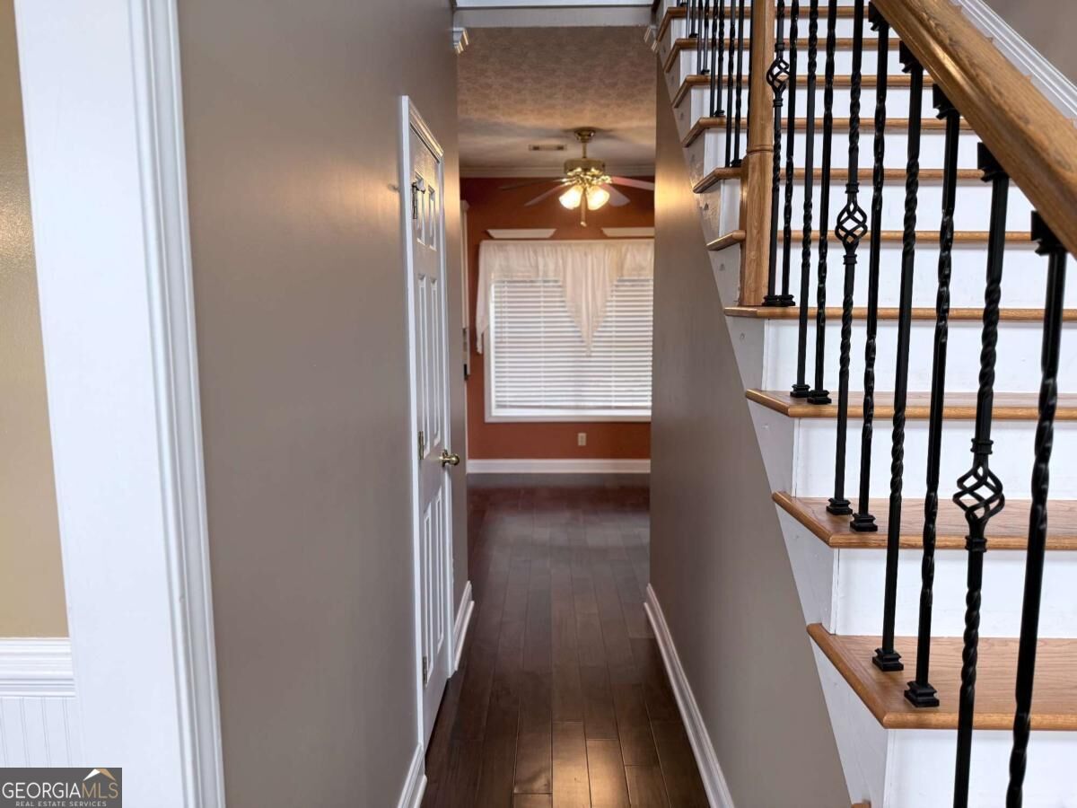 209 Ashley Drive Property Photo 15