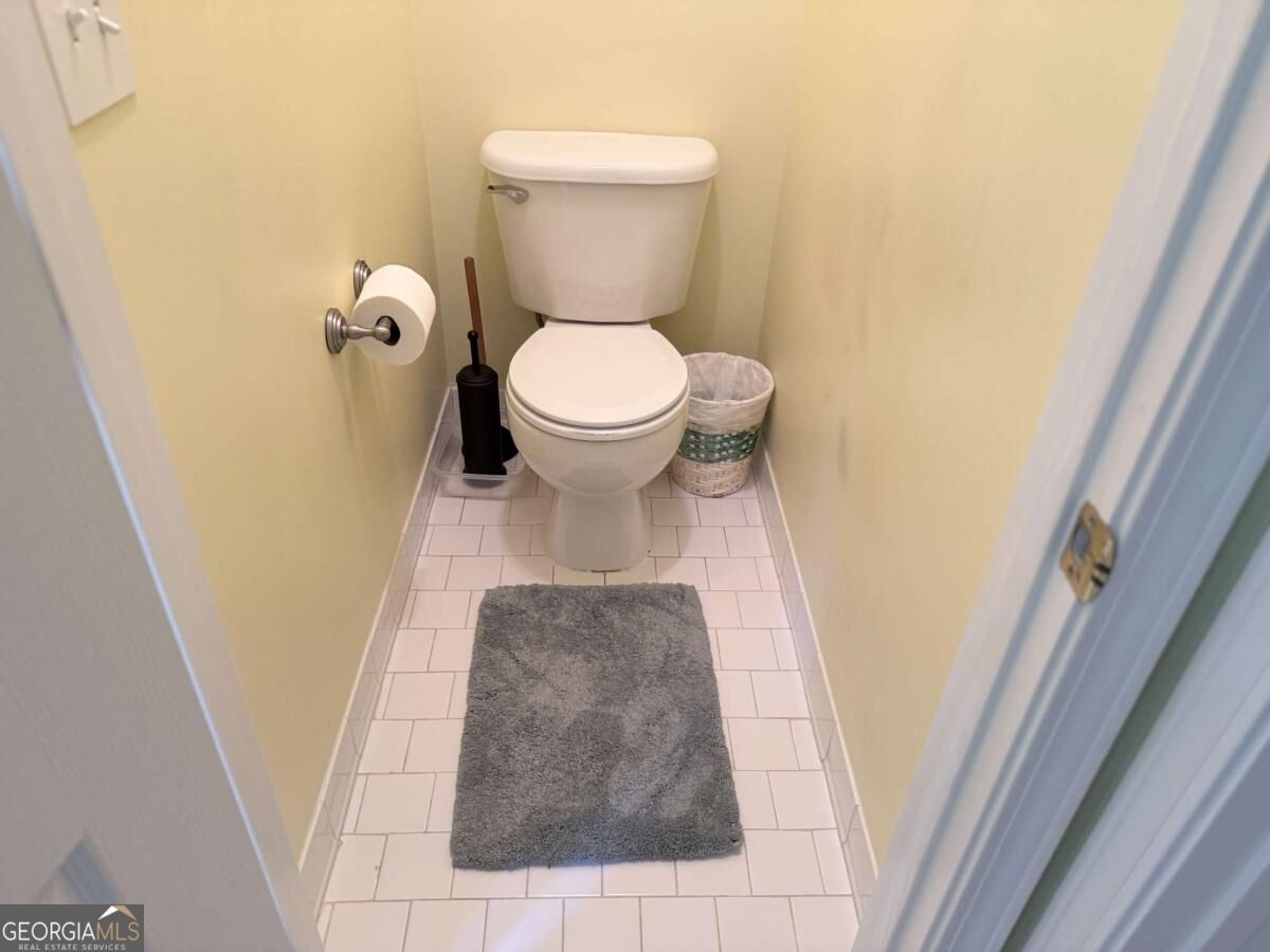 209 Ashley Drive Property Photo 32