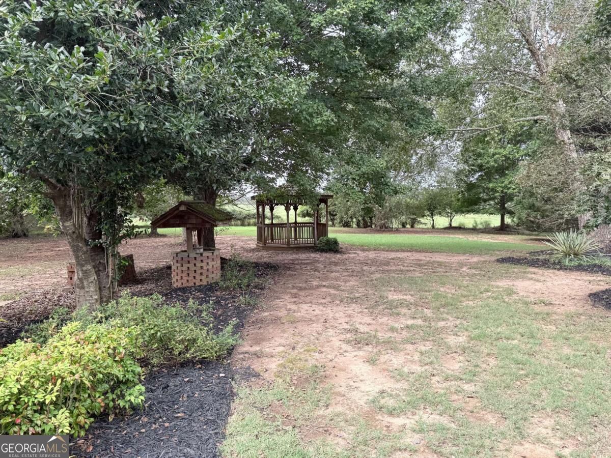 209 Ashley Drive Property Photo 47
