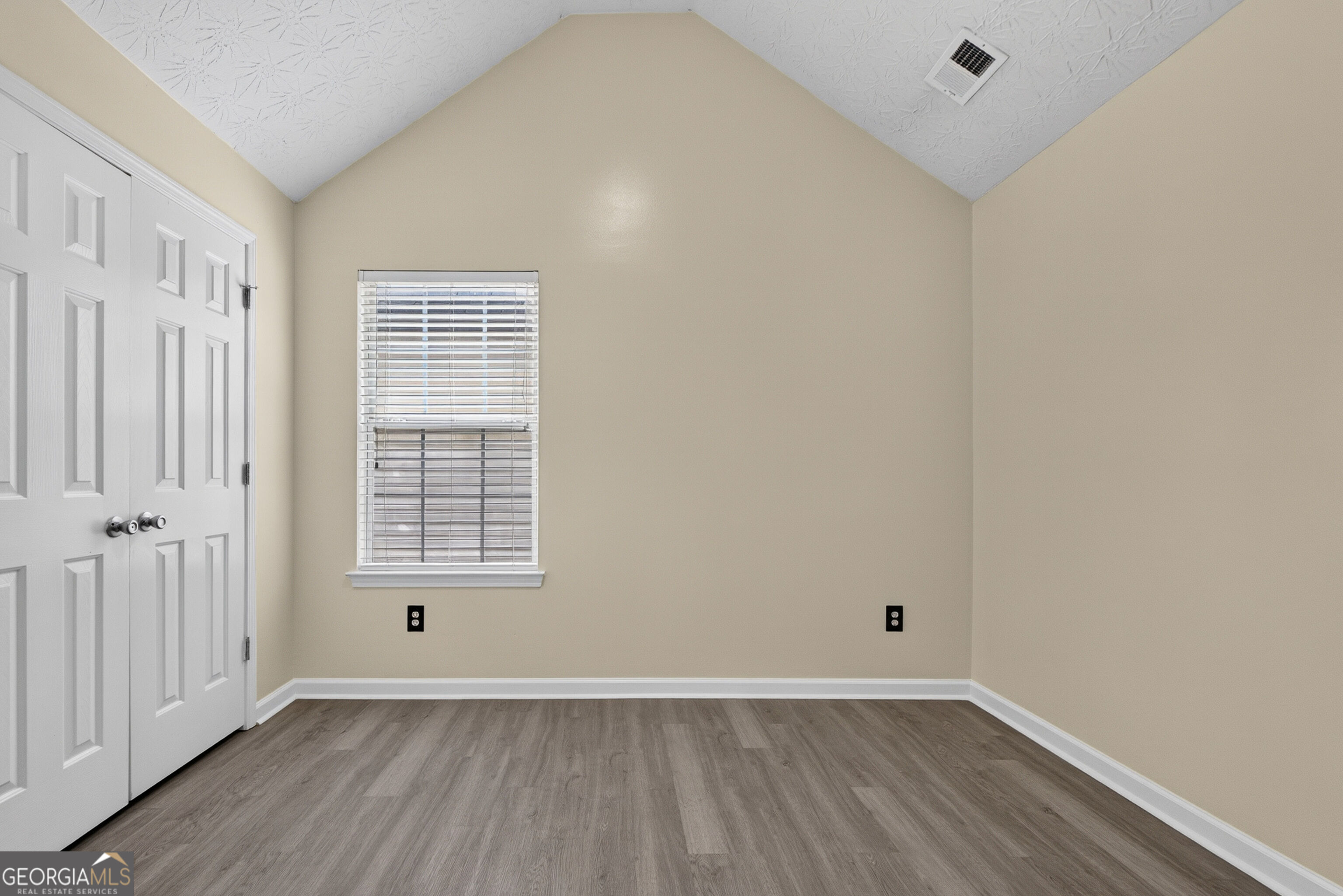 11240 Aliyah Drive Property Photo 27