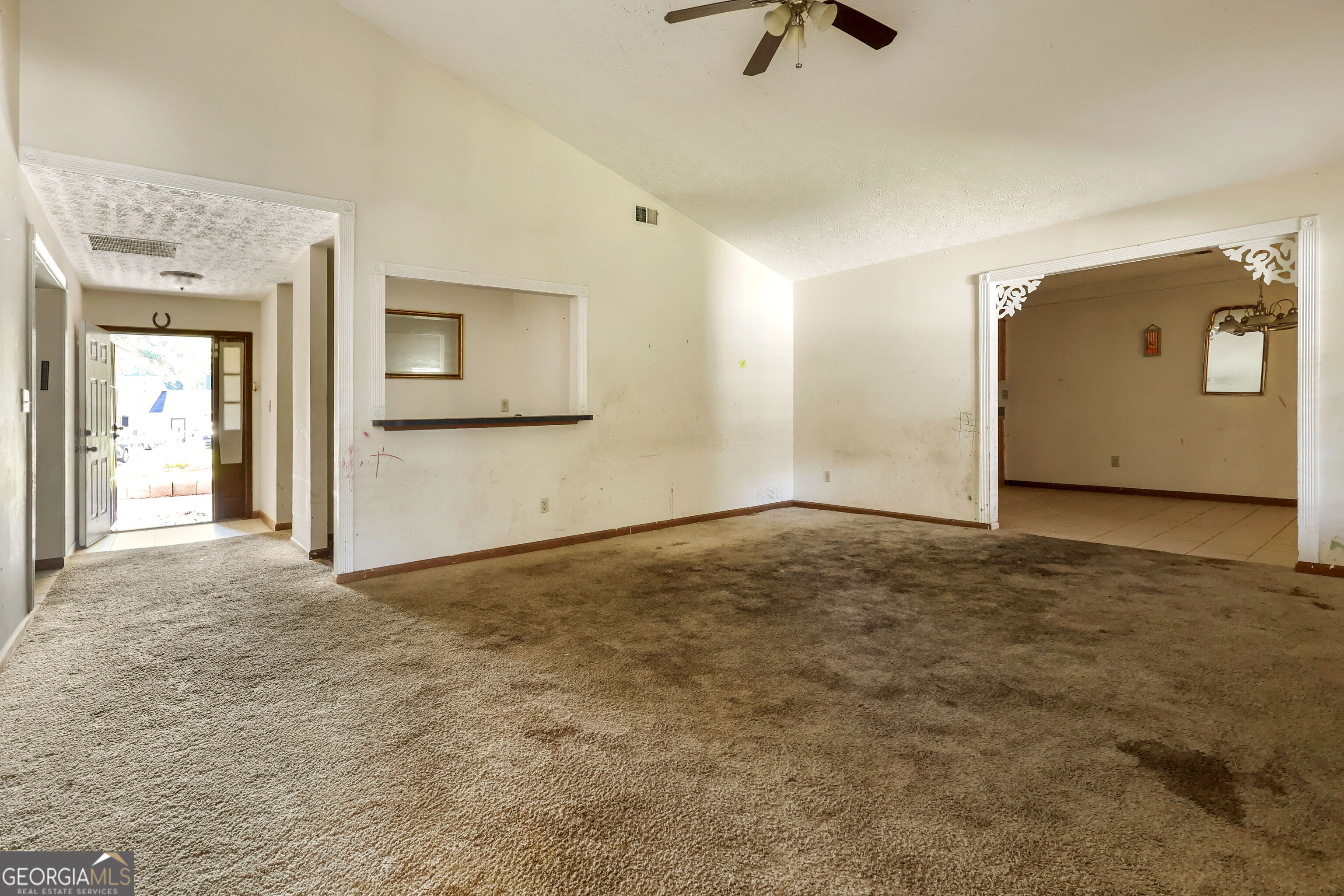 377 Sir William Court Property Photo 3