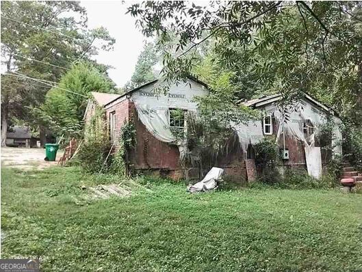 4455 Highland Road Property Photo 3