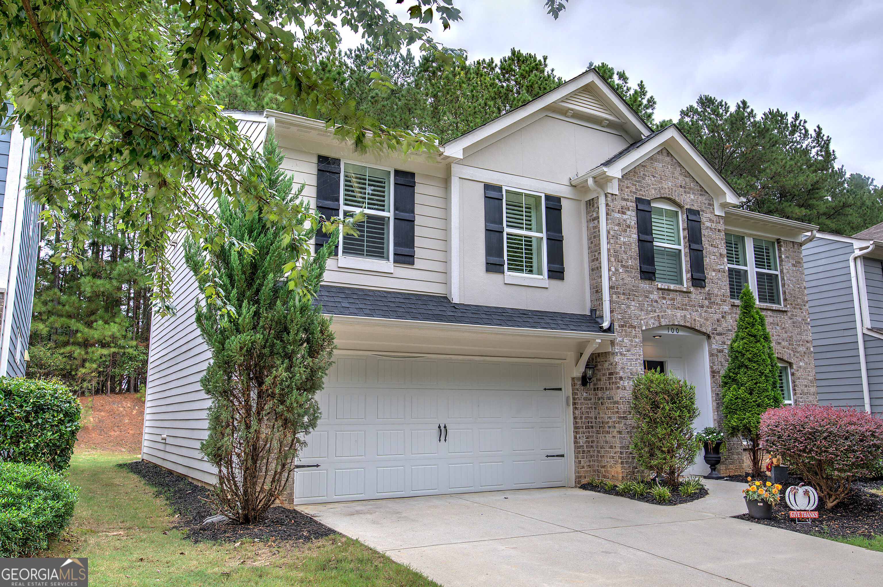 100 Moonlit Trail Property Photo 7