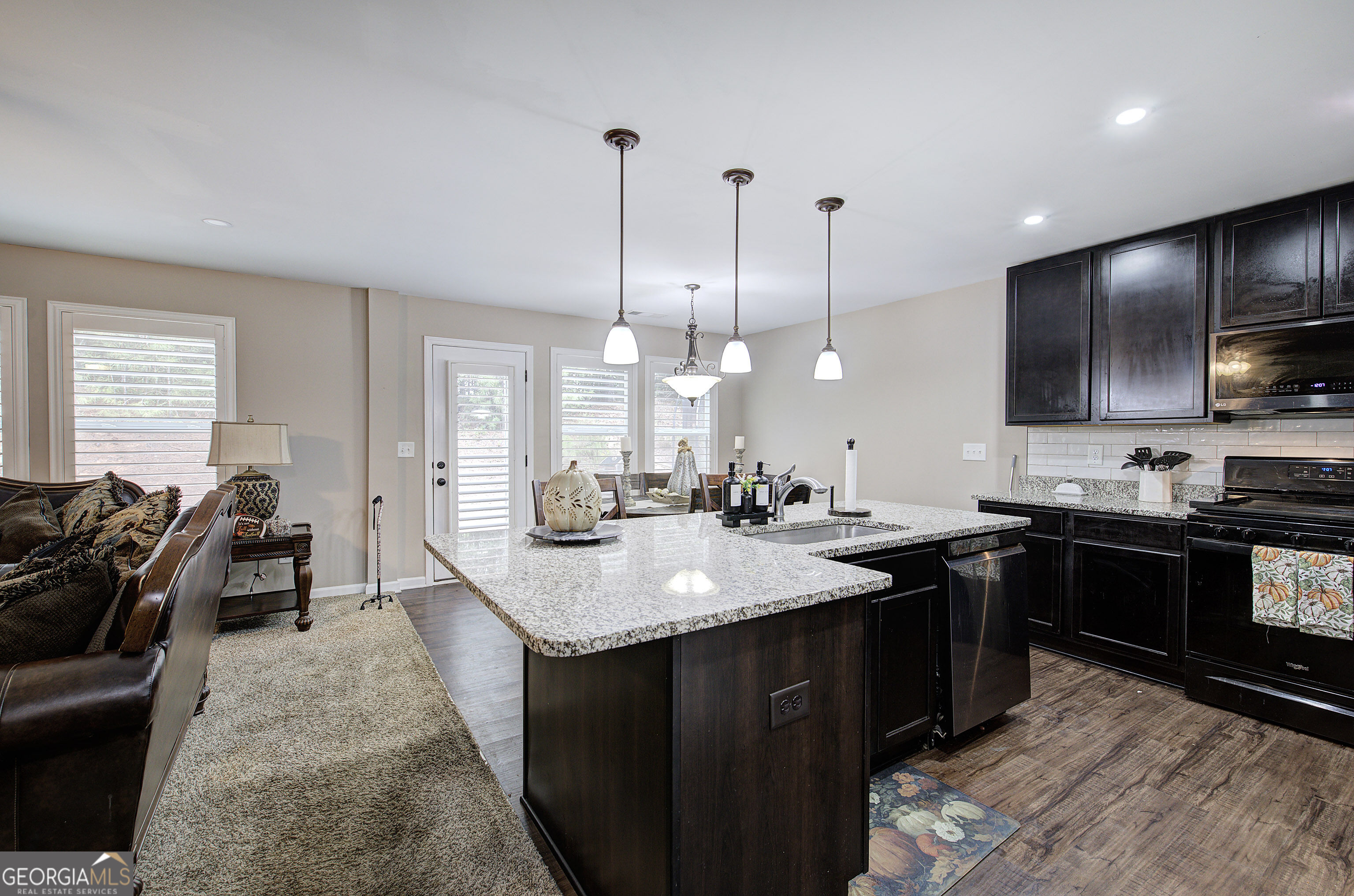 100 Moonlit Trail Property Photo 9