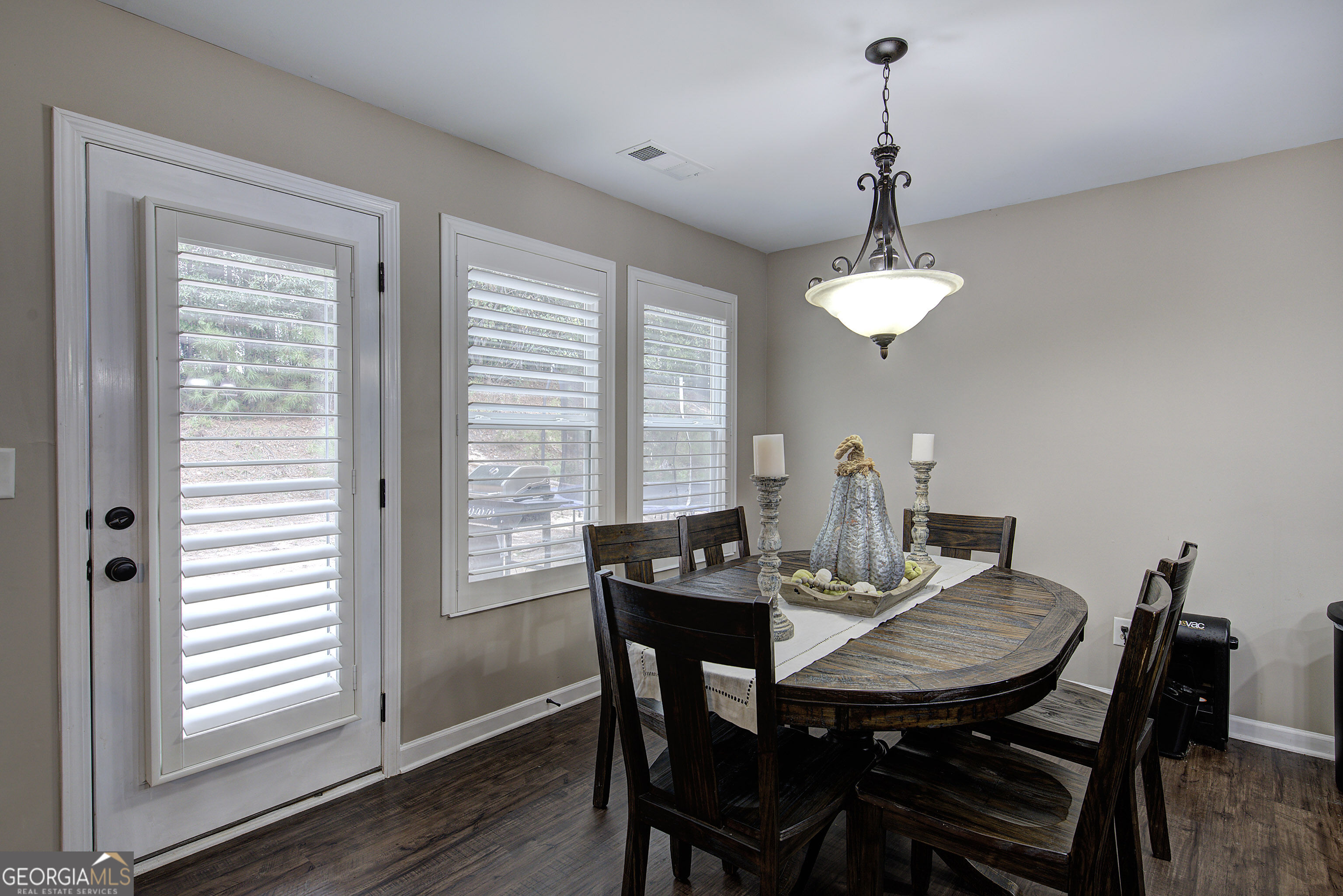 100 Moonlit Trail Property Photo 11