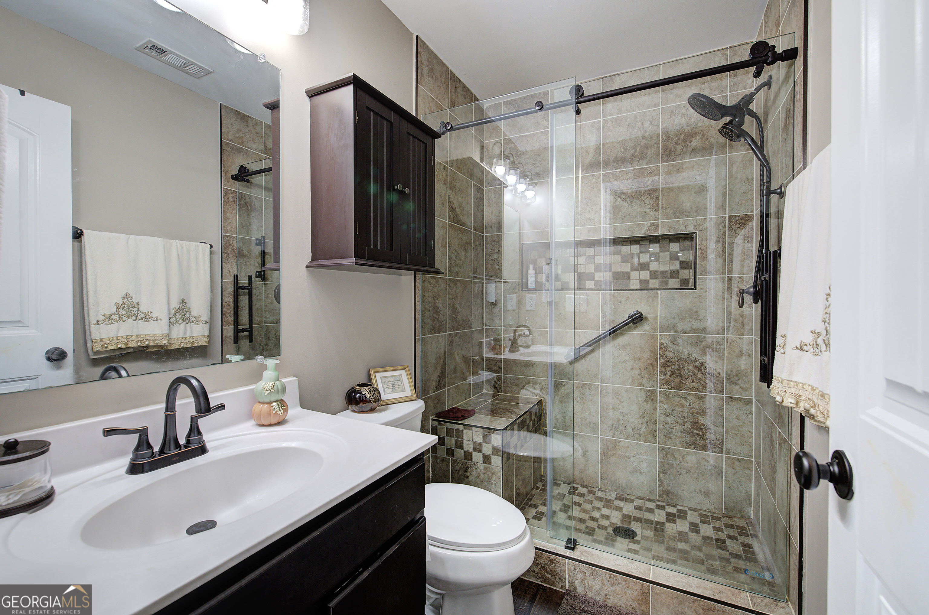 100 Moonlit Trail Property Photo 18