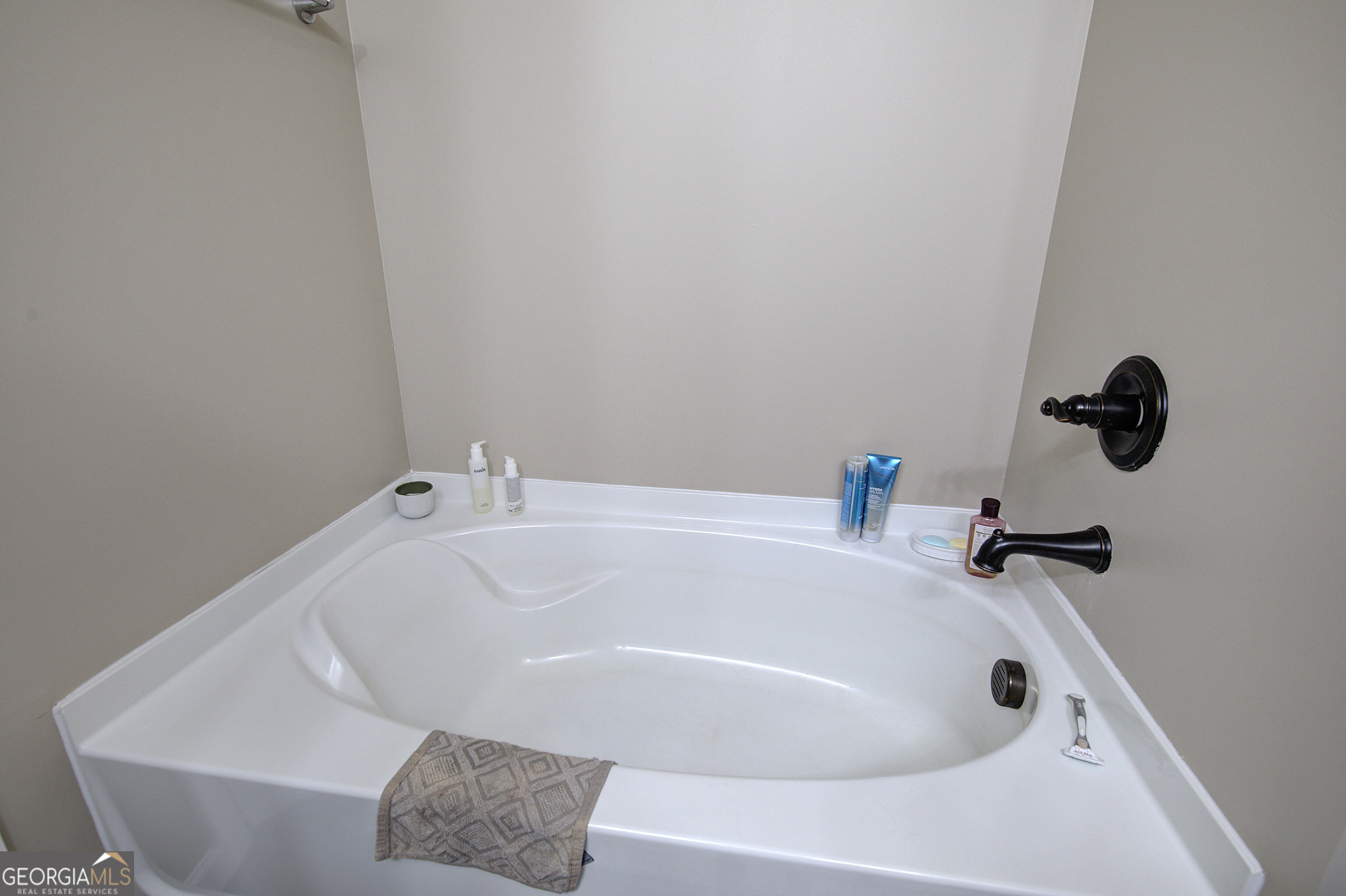100 Moonlit Trail Property Photo 33