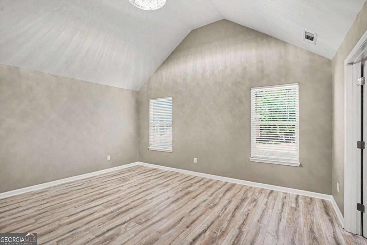 1128 Oak Hollow Lane Property Photo 11