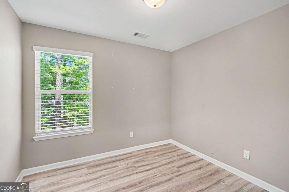 1128 Oak Hollow Lane Property Photo 17