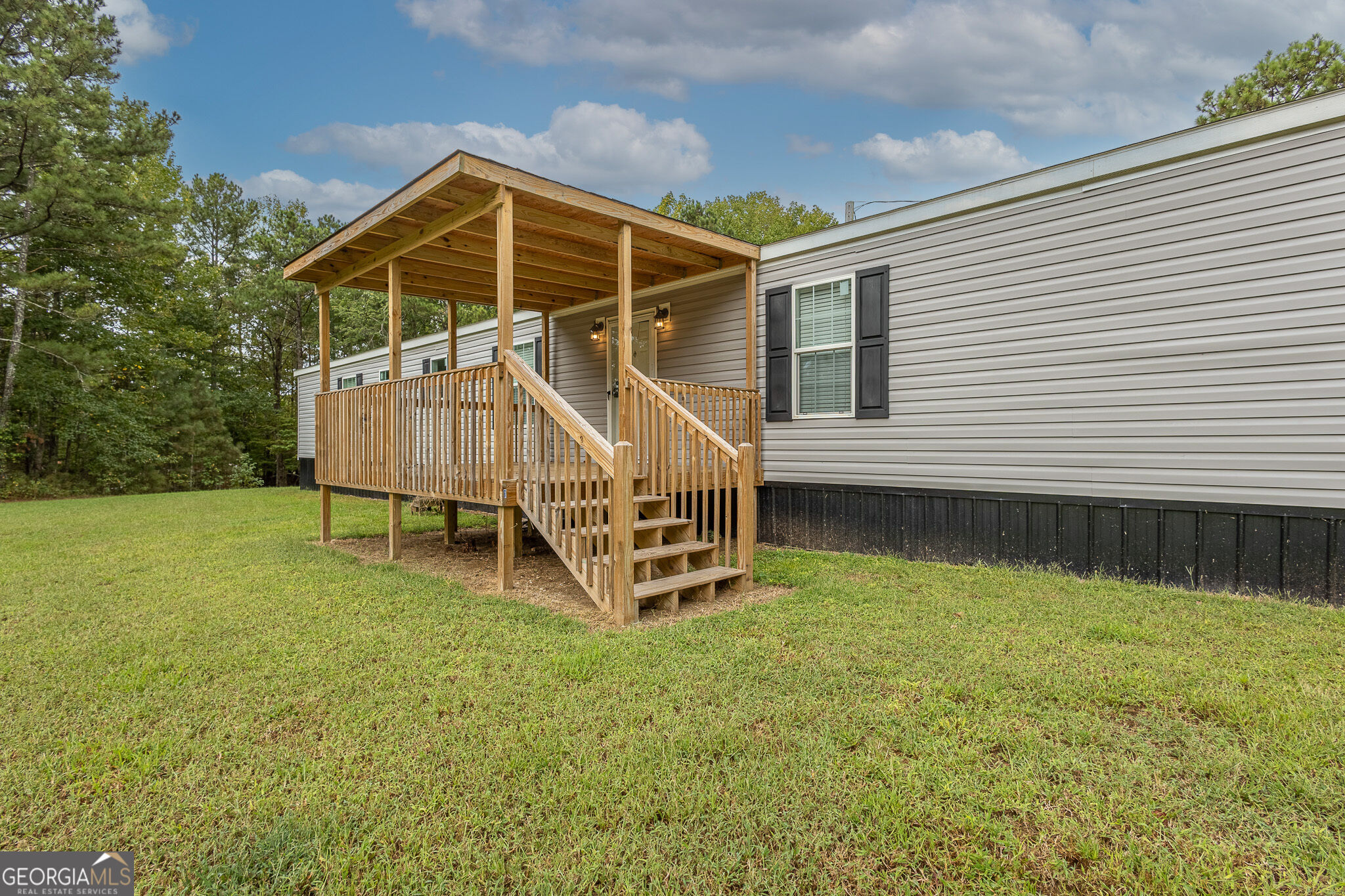 2569 County Road 5 Property Photo 3