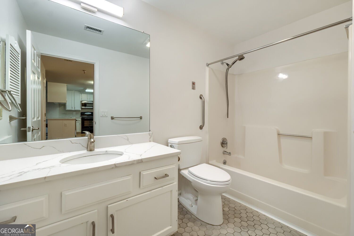 1800 Clairmont Lake # 218 Property Photo 20