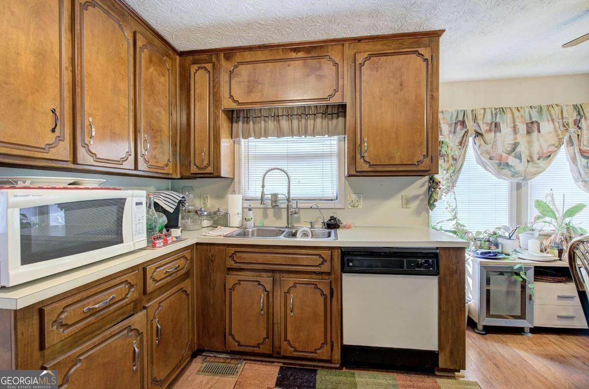 18 Gentry Drive Sw Property Photo 8