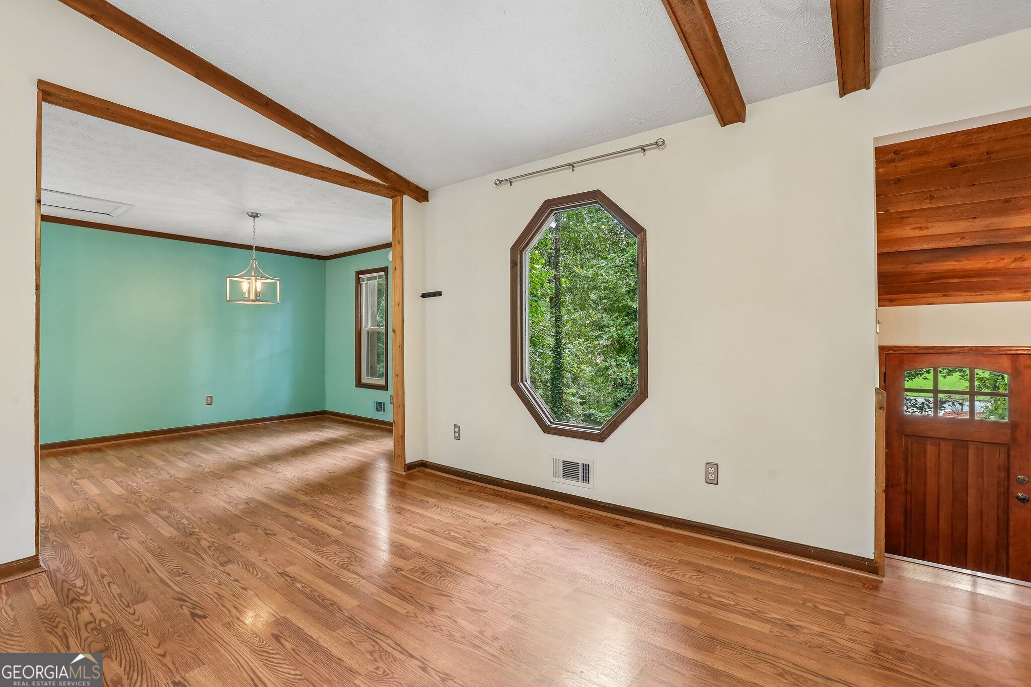 231 Sabrina Court Property Photo 10
